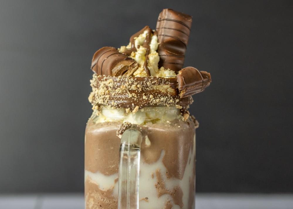 MALTEADA KINDER BUENO