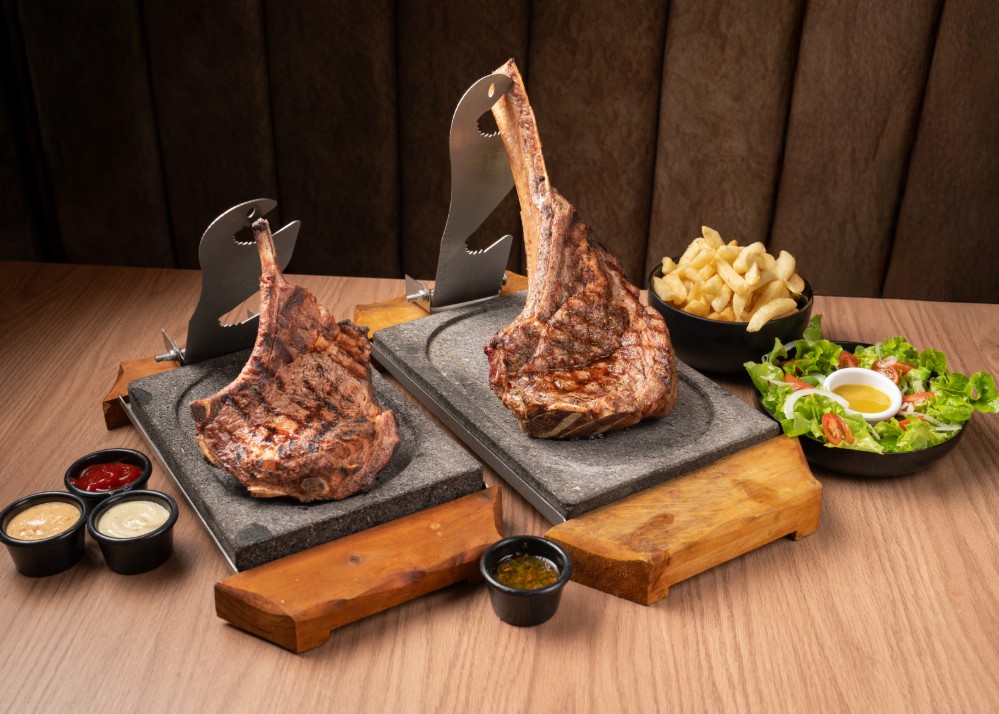 TOMAHAWK