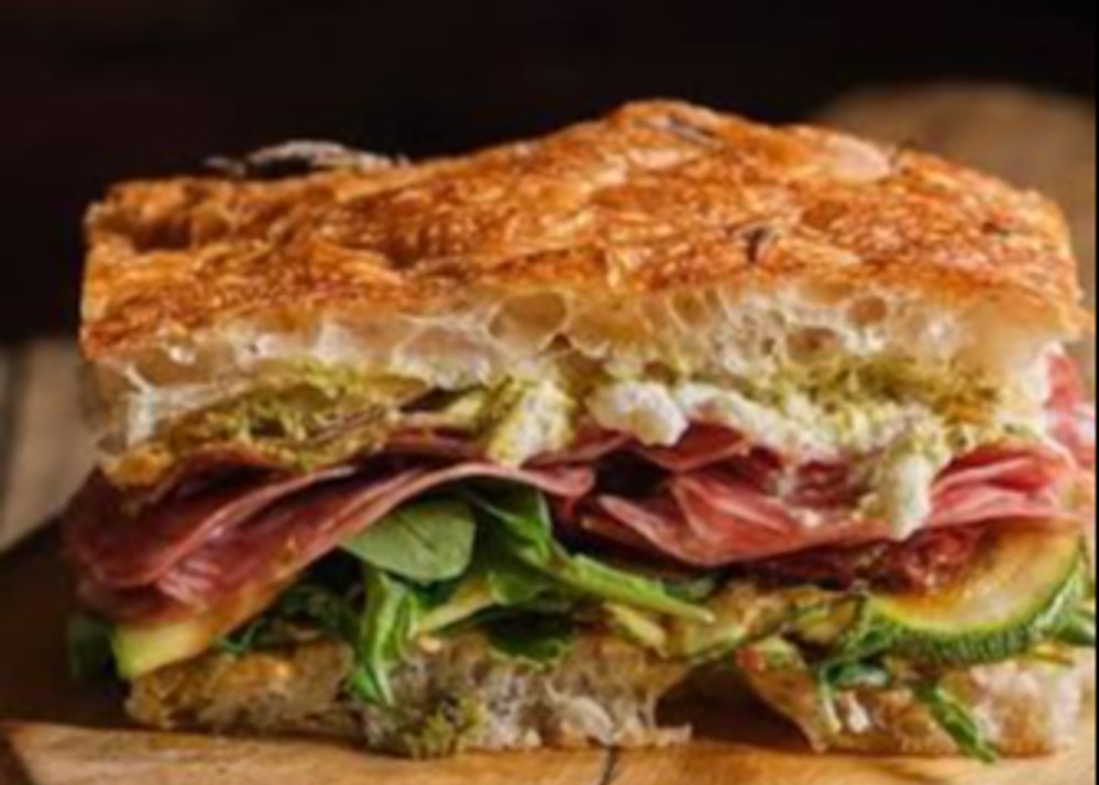 SANDWICHE JAMON Y SALAME DE AJO